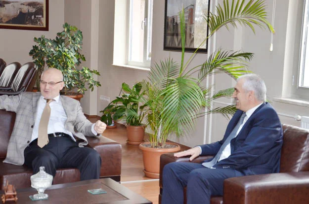 Başkan Çelikbilek'ten, Başhekim Erdoğdu'ya nezaket ziyareti 4 bdh ziyar 317si10znT