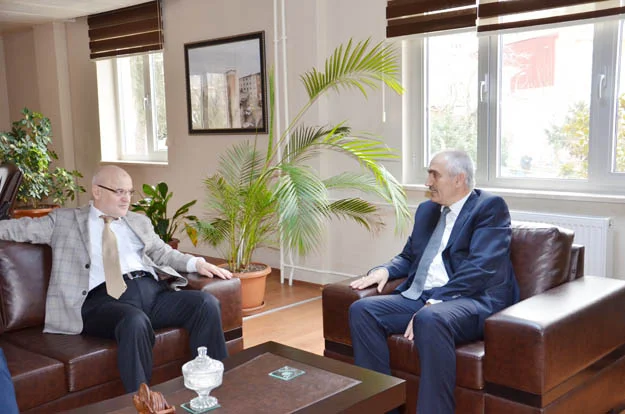 Başkan Çelikbilek'ten, Başhekim Erdoğdu'ya nezaket ziyareti 2 bdh ziyar 6kAOXjeBSU