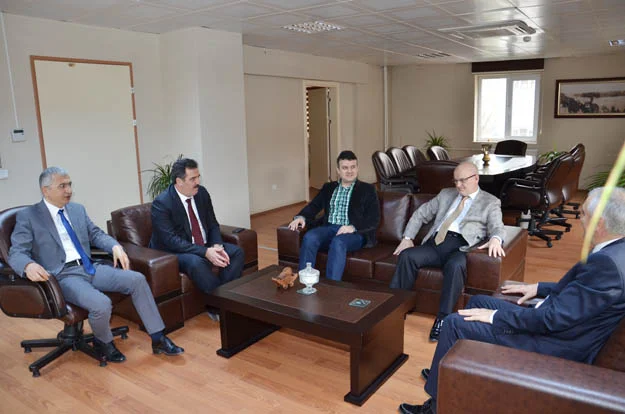 Başkan Çelikbilek'ten, Başhekim Erdoğdu'ya nezaket ziyareti 3 bdh ziyar vvUwZKqO9F