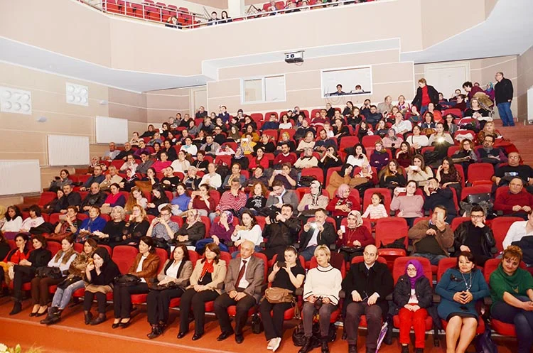 Beykoz’un kadınlarından muhteşem konser 3 bedes konse hTQqE736zv