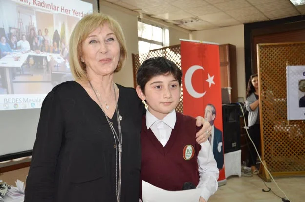 Ayşe Kulin Kadınlar Günü’nü Beykoz’da kutladı 8 bedes mesale 8 mart 26 NIGgDvOlHQ