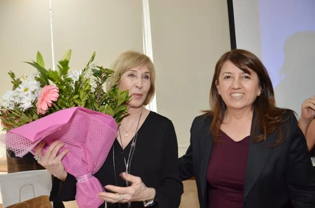 Ayşe Kulin Kadınlar Günü’nü Beykoz’da kutladı 2 bedes mesale 8 mart 31 YB4egz 3mL