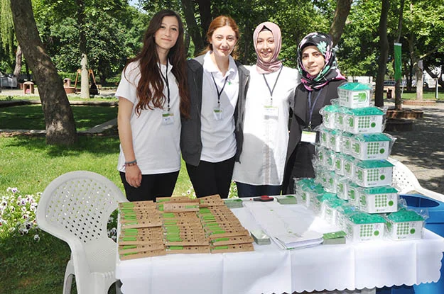 BEDES Beykoz'da çöp şenliği yaptı 3 bedes park etkinlik