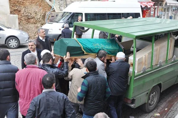 Kimsesize kimse oldu... Gümüşsuyu 1 behice c e104HeOyII