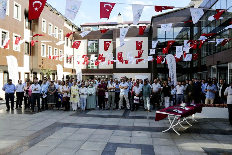 Çelikbilek, belediye personeliyle bayramlaştı 1 bel bayra fIetX24bVE