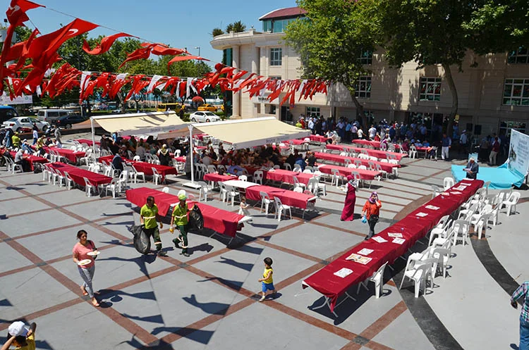 Beykoz’da bayram Şehitler Meydanı’nda kutlandı 4 bel bayram 17 11 e7l580D4H2