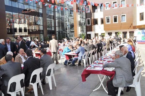 İki başkanı barıştıran bayram!.. 4 bel bayram bQV XzVU0U