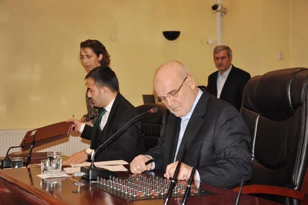 Beykoz Arena tam 22 yaşındaymış... 3 bel mart meclis 2 DVLMUPVy3