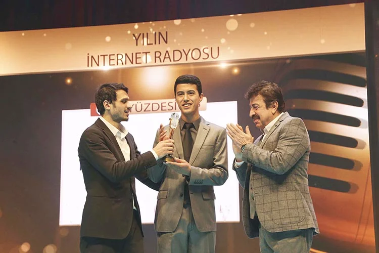 Türkiye’nin Beykoz’u konuştuğu gece… 9 bel radyo odu B03RAVnyKV