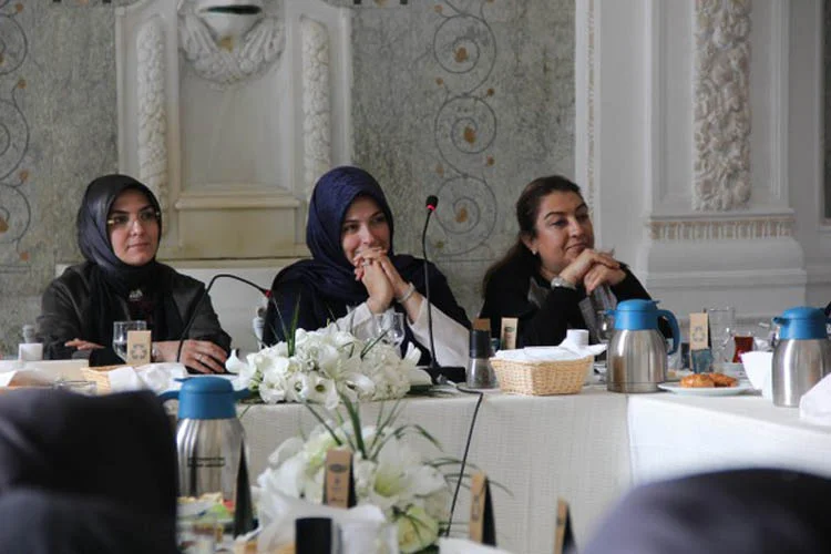 Belediye Başkanlarının eşleri Beykoz'da toplandı 1 belediye baskan eslerii beykoz da 2 cukQS3qFTN
