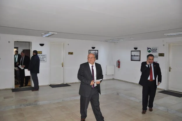 Belediye Meclisi'nde Vakıf tartışması 1 belediye mec db 1 DP aC4ynjN