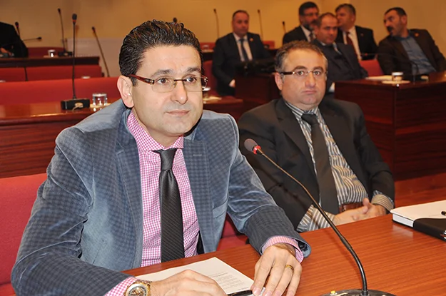 belediye meclis subat 2 2015 db 13 ovmKi4RsNC