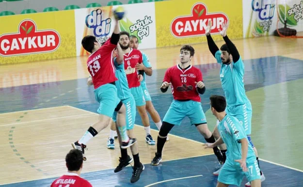 Belediyespor, Rize'den farklı döndü 1 belediye rize de MwWKRhf1cO