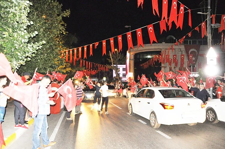Şanlı Beykozlular, nöbet tutmaya devam ediyor 1 belediye ucuncu aksam YIALKqaIn1
