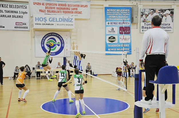 Beykoz’un İncileri lidere çelme taktı: 3 - 0 1