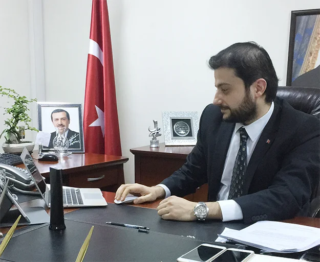 Dr. Berk Topuz: ‘Sakın reçetesiz ilaç satmayın’ 1 berk topuz sC toI388I