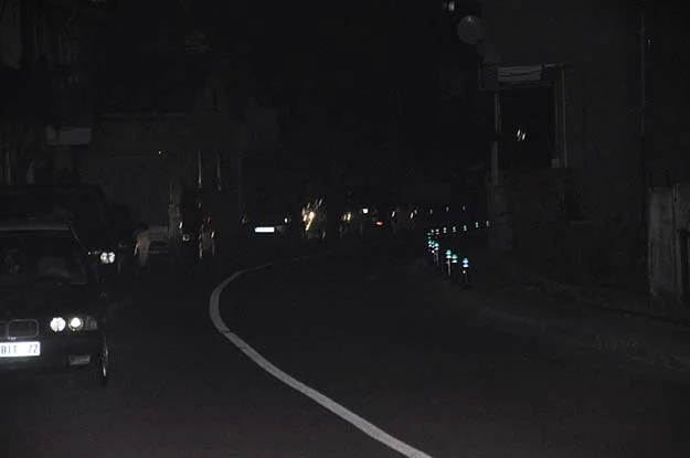 Çubuklu Beşevler zifiri karanlık 1 besevler 4 6aVFDpIZSV