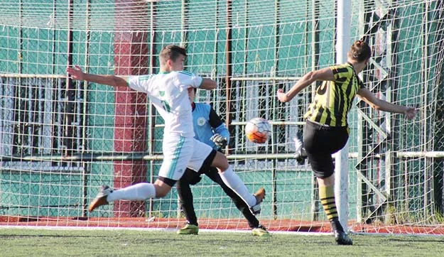 Beykoz 1908 gençleri iyi yolda: 4-0 2