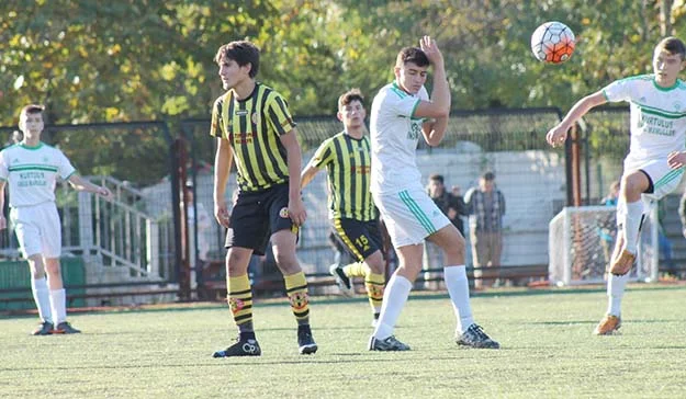 Beykoz 1908 gençleri iyi yolda: 4-0 1 bey genc 2 viwdUjXP3D