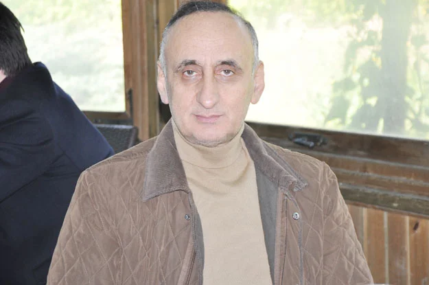 bey trabz kX0cNKHnFf