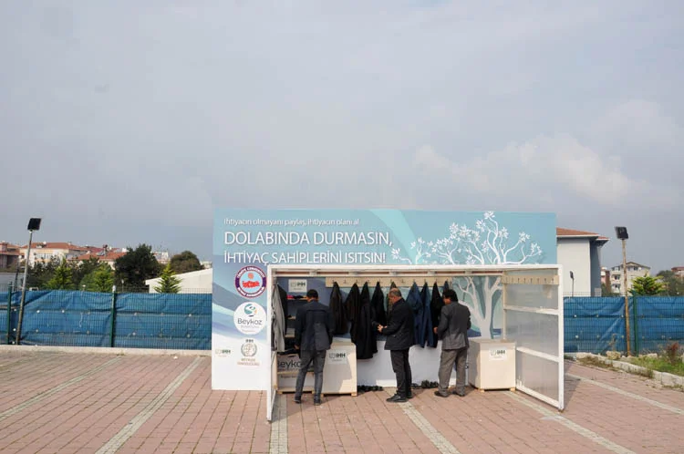 Beykoz’da sokakları ısıtacak stant açıldı 1 beykoz da sokaklari isitacak stant acildi 2 GVE9PGYyYU