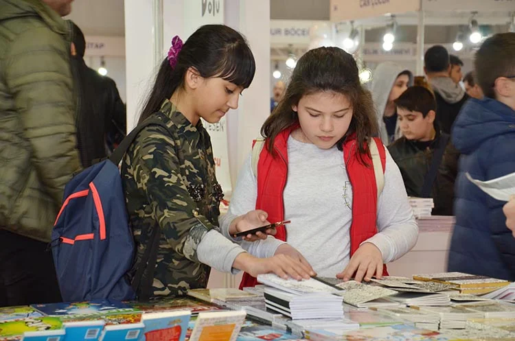 Beykoz 3. Çocuk Kitapları Fuarı'na yoğun ilgi 5 beykoz fuar 2017 11 oirZf1gW1R