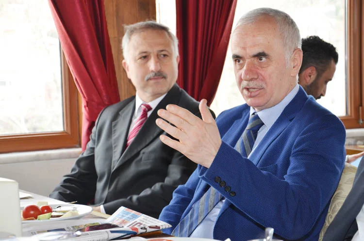 Erol Kaya, Beykoz'da vatandaşlara buluştu 3 beykoz kaya top 7 SIhYdLM9dt