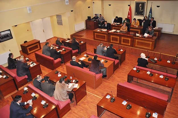 Beykoz'dan Kızılay’a 20 bin lira yardım 1 beykoz kizil McPz0VUiFo