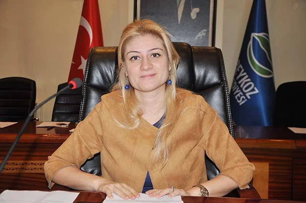 Beykoz'dan Kızılay’a 20 bin lira yardım 2 beykoz kizilay 6 QY CGXY0dt