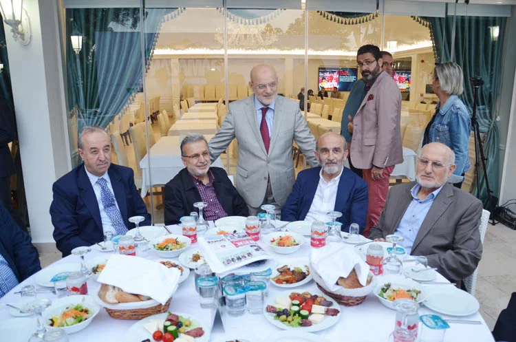 Beykoz'un bu akşam konuğu Bilal Erdoğan oldu 3 beykoz konuk erdogan 11 URJU1boSQz