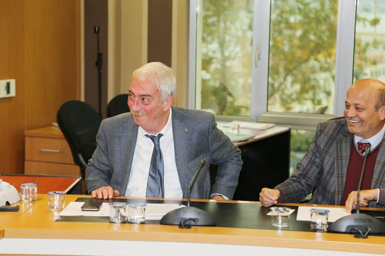 Beykoz Meclisi'nde Atatürk büstü hassasiyeti 2 beykoz meclisinde ataturk bustu hassasiyeti 5 39uKWG2VnJ