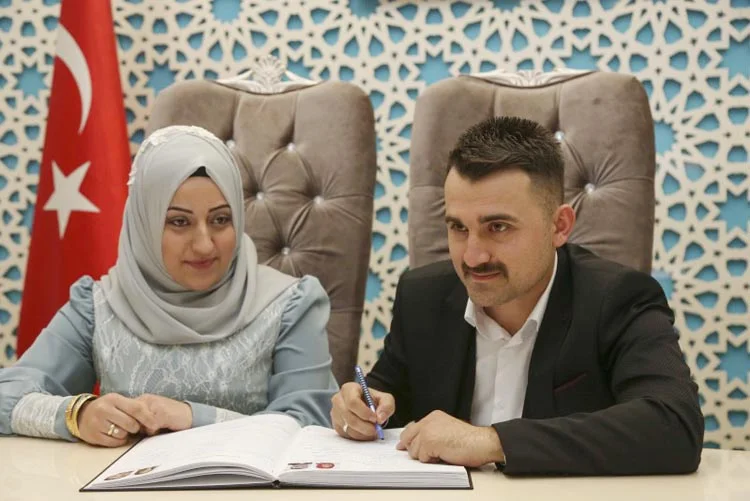 Beykoz'da 20 çifte 14 Şubat nikahı 1 beykoz nikah 14subat myavtCyJjN