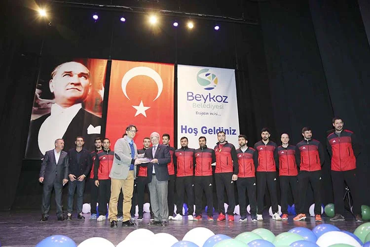 Beykoz'da yılın spor ödülleri sahiplerini buldu 6 beykoz spor odu 9JdAvW0N5E