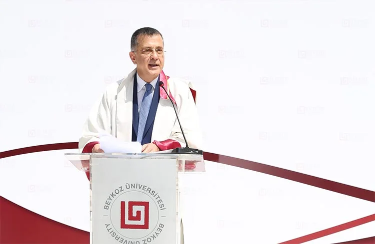 Dörtyüzelli öğrenci Beykoz’a veda etti 1 beykoz universitesi mezun 2017 2 fUuyrojuBf