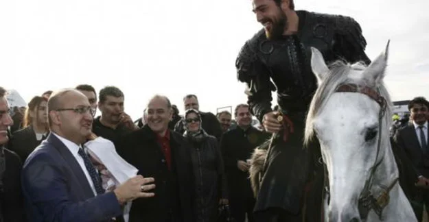 Başbakan Yardımcısı Akdoğan Beykoz’da dizi setinde 4 beykozbasbakanyarak wKW8rJDEA