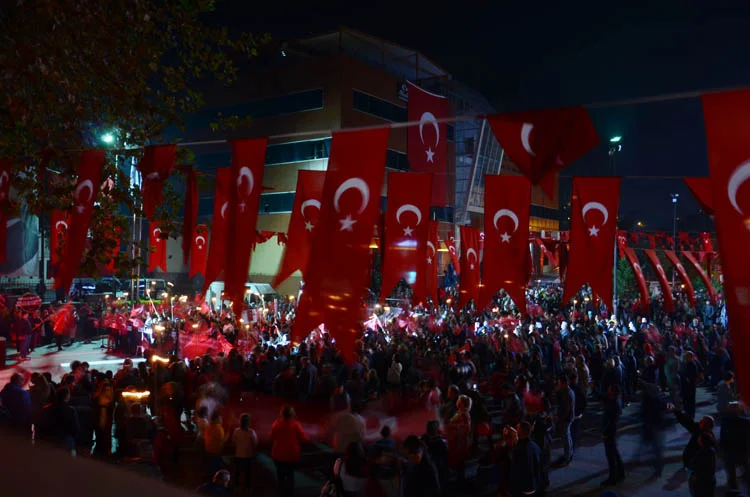 Beykoz'da Cumhuriyet Bayramı kortejle bitti 3 beykozda cumhuriyet bayrami kortejle bitti 20 ZIZIX8r1CD