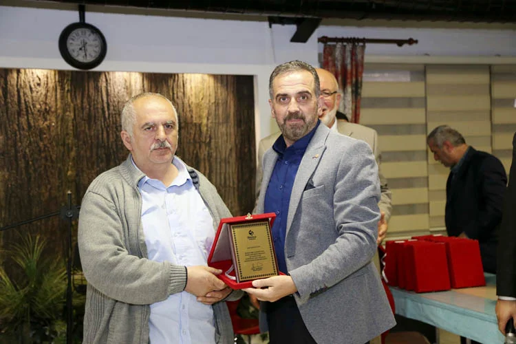 Beykoz'da emekli personele vefa geleneği sürüyor 3 beykozdaemeklipersonelvefagelenegisueruyor 8 dmmqyqFK0S