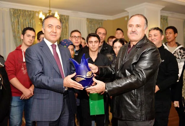 Beykozlular'dan Erzurum Valisine ziyaret 1