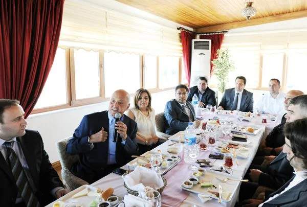 Mehmet Ali Birand Beykoz'daki kabri başında anıldı 3 birand beyk 54TFTw7IZ6