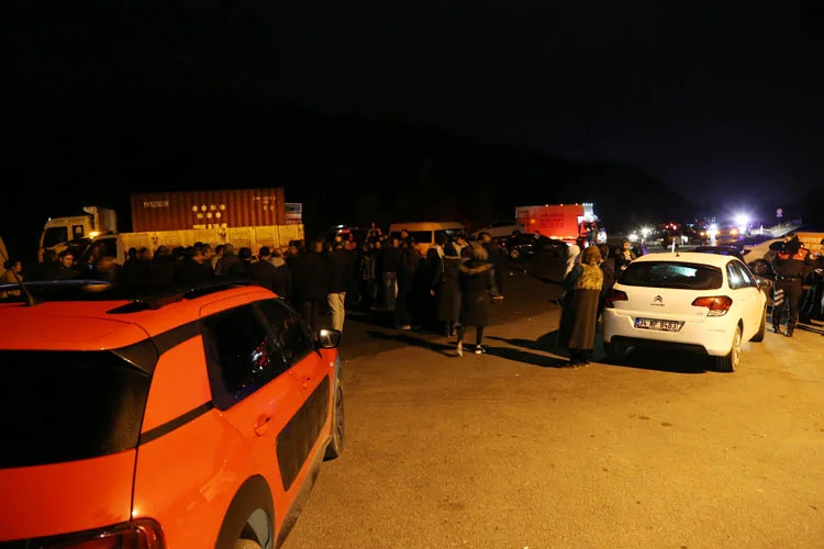 Beykoz’da bisiklet yolu kaldırılıyor 1 bisikletyolukalkiyo pW5SJqI7YE