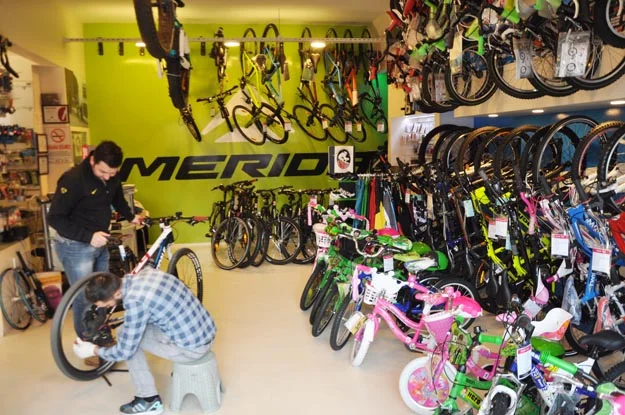 Bisikletini al, kaskını tak, gel... 4 bksl secili 13 jFM7 QCD3e