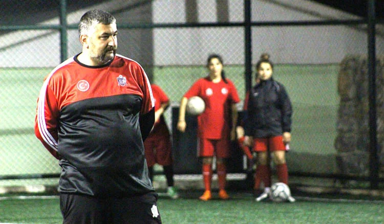 Boğazın Asenaları'nda ilk maç heyecanı 2 bogazin asenalarinda ilk mac heyecani 4 QZT02OXbqp