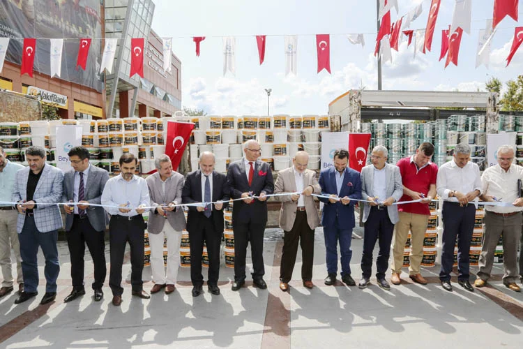 Beykoz’da 80 okula boya malzemesi 4 boya yardim 17 D21Jrlta6o