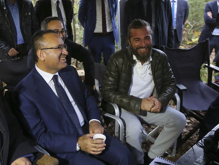 Bekir Bozdağ Riva’daki dizi setini ziyaret etti 2