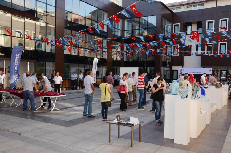 Cam Ocağı Vakfı, Beykoz'da hünerlerini sergiledi 1 cam sanat bb 1 HnM8ffRH3V
