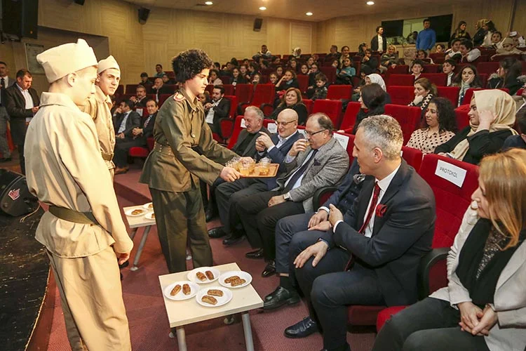 Beykoz’da öğrenciler Çanakkale Zaferi’ni sahneledi 3 canakka FWll20snfU