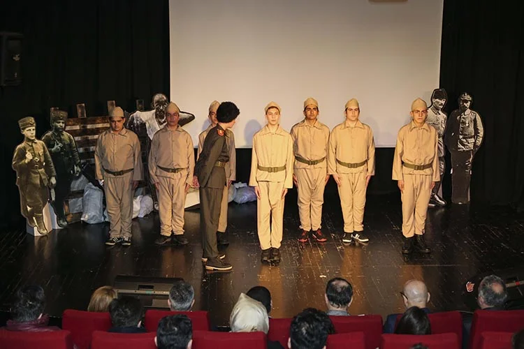 Beykoz’da öğrenciler Çanakkale Zaferi’ni sahneledi 2 canakka ZDGmcmhi0b