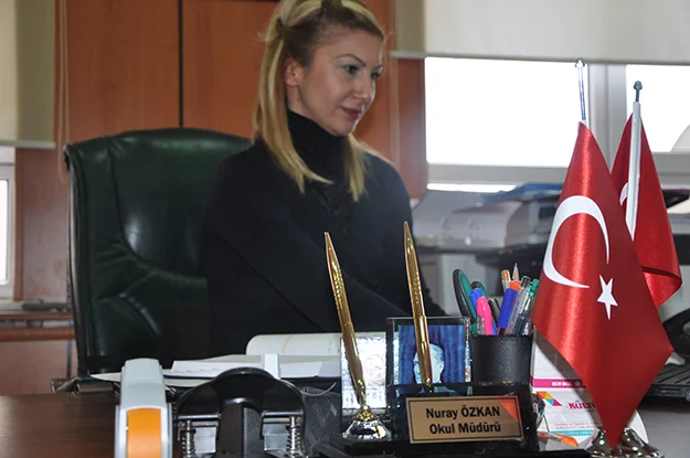 cavusbasi kamyonla dans cok programli lise 44 tm12UiIvez