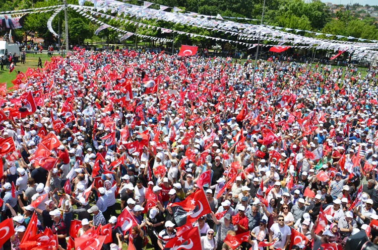 Cumhurbaşkanı Adayı İnce, Beykoz'da konuştu 4 cbadayiincebeykozmiting 15 PQN3O0Ha0P