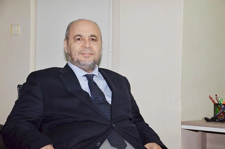 Süleyman Çelebi Camii için kolları sıvayan iş adamı 3 cele Ug1pTNUgp9